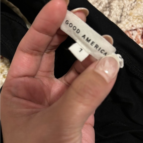 Good American Ruched Black One-Shoulder Top - Picture 4 of 5